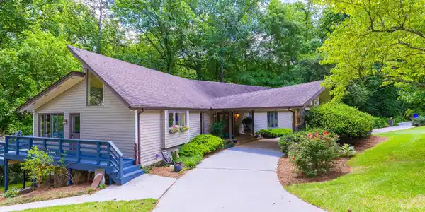5116 Buckhead Tr