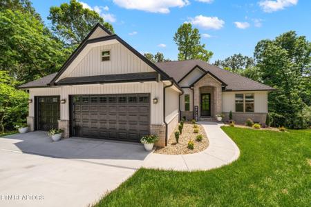 110 Doya Lane