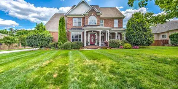 820 McGuffeys Drive