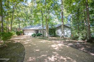 232 Lakeside Drive