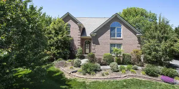 10609 Eagles View Drive