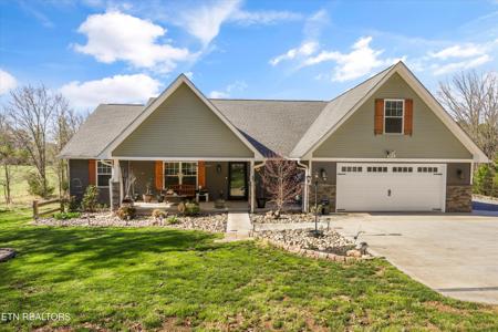 3033 Lazy River Lane