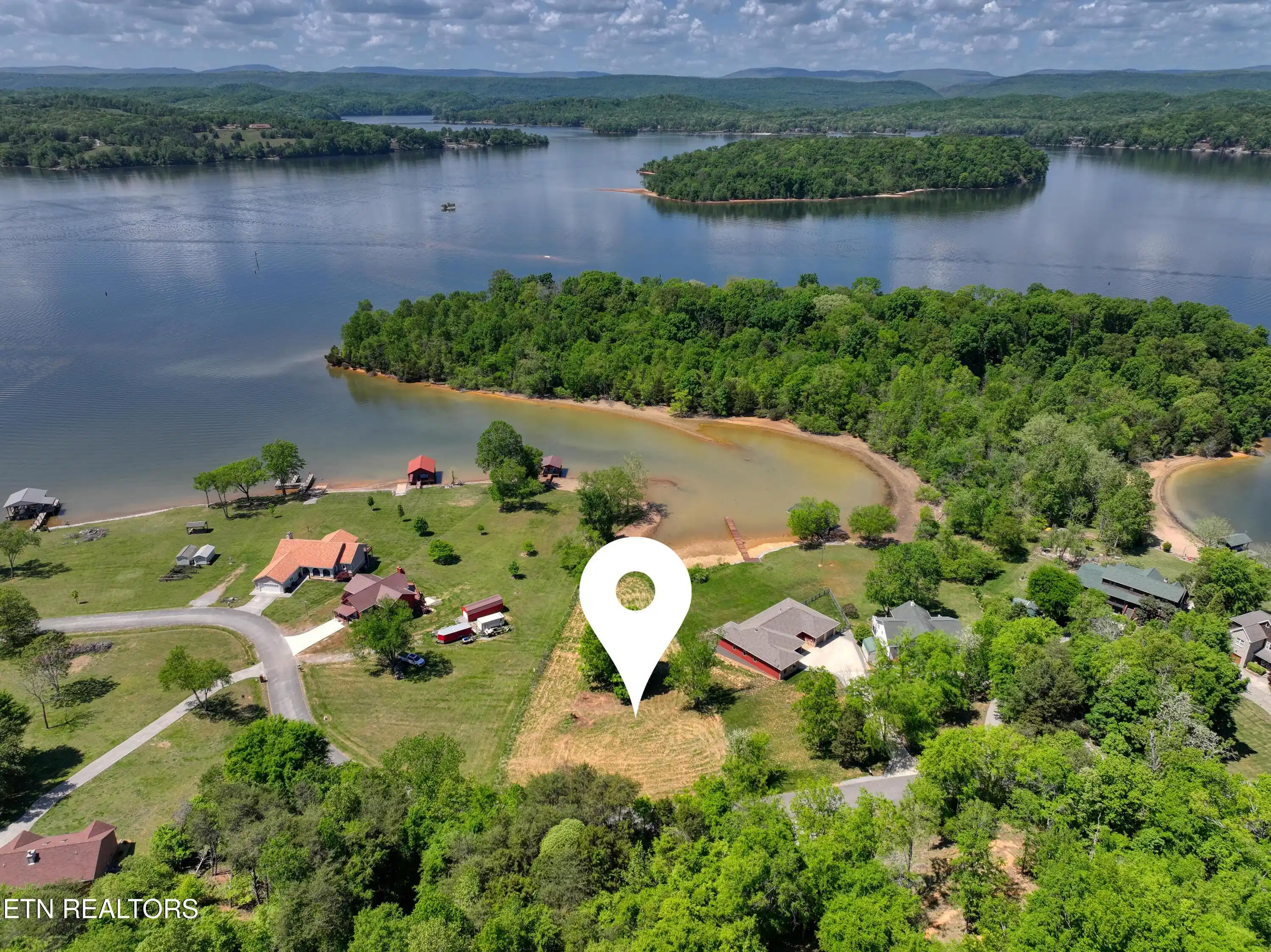 Image 1: DJI_20260417135718_0140_D_28