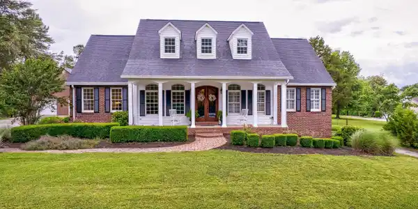 521 Riverchase Rd