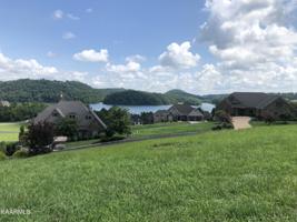 340 Whippoorwill Dr