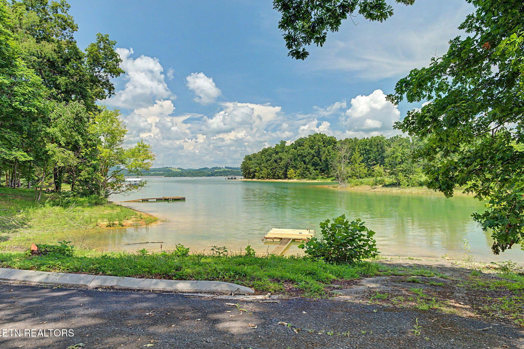 Image 3: 9-web-or-mls-630-heather-brook-cir
