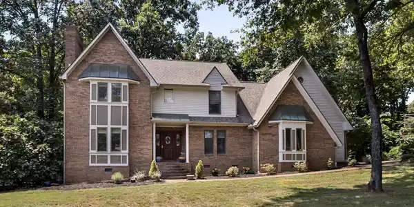 101 Spring View Drive