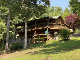 130 Lake Loop Circle
