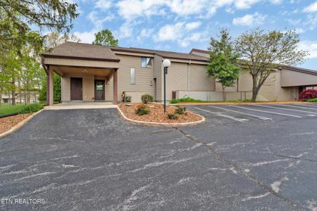36 Lakeshore Terrace