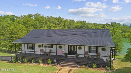 1033 Sunset View Rd