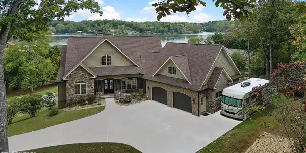 110 Blue Herron Drive