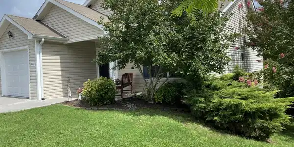 1060 Brittany Deanne Lane