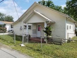 819 Jacksboro Ave