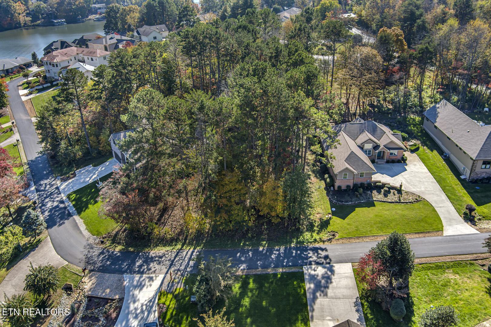 Image 3: 02_KiyugaWay_330_StreetBirdseye_S