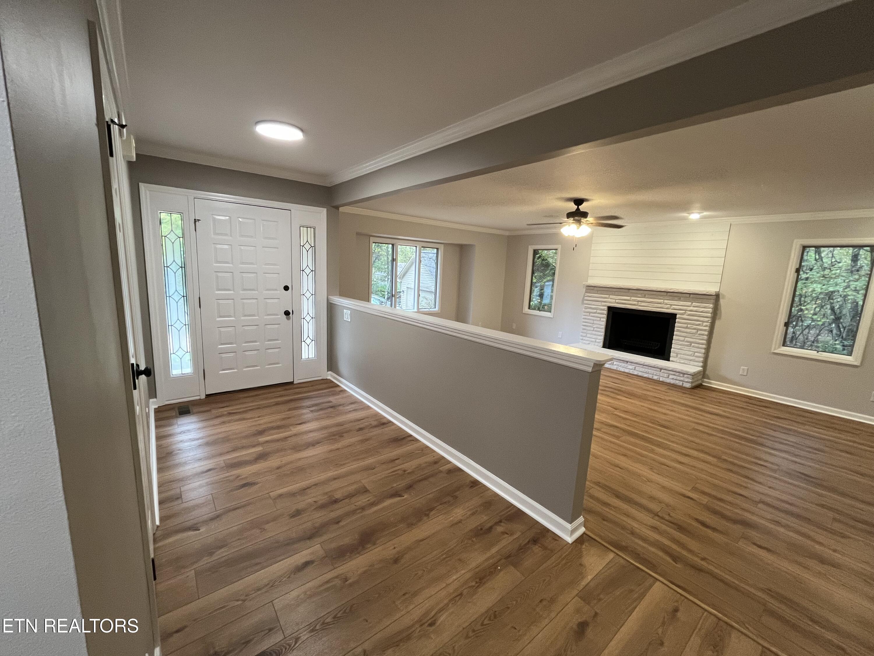 Image 3: 3) 64485-68f815ac61b51