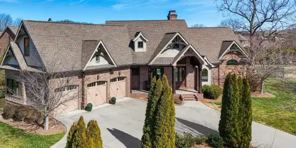 12485 Ivy Lake Drive