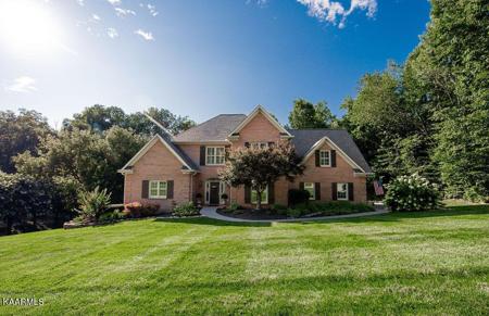 16 Palisades Pkwy