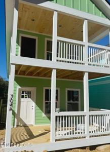 704A W Main St