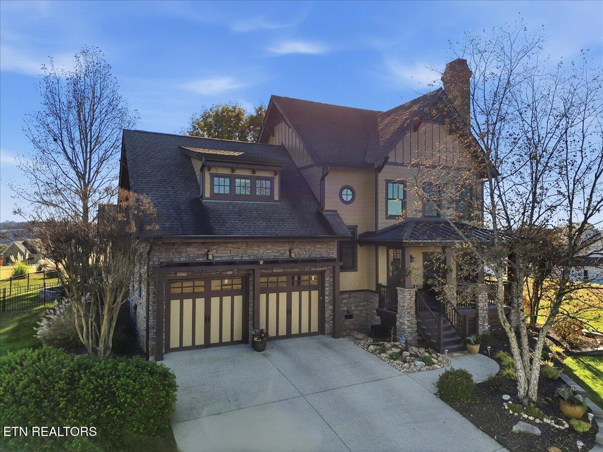 Image 2: 02-005_exterior-14