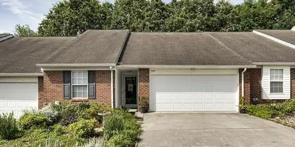 729 Harbor Way