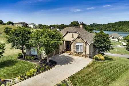 315 Hummingbird Drive