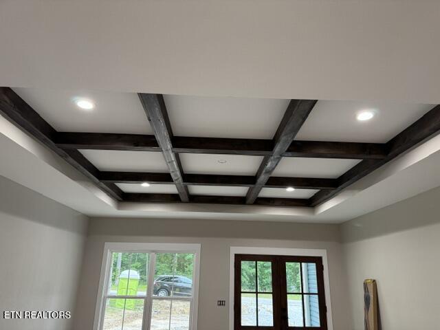 Image 3: Living Room
