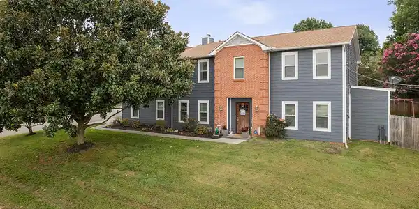 1033 Harbour Shore Dr Drive