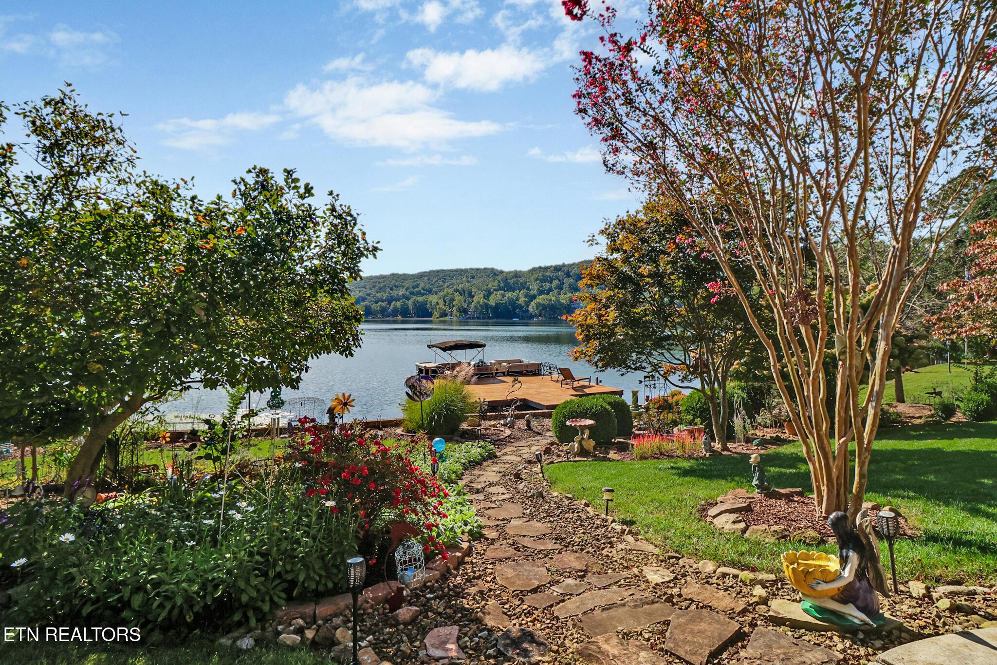 Image 2: Backyard view of Lake Dartmoor
