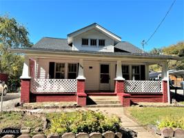 708 Hendrickson St
