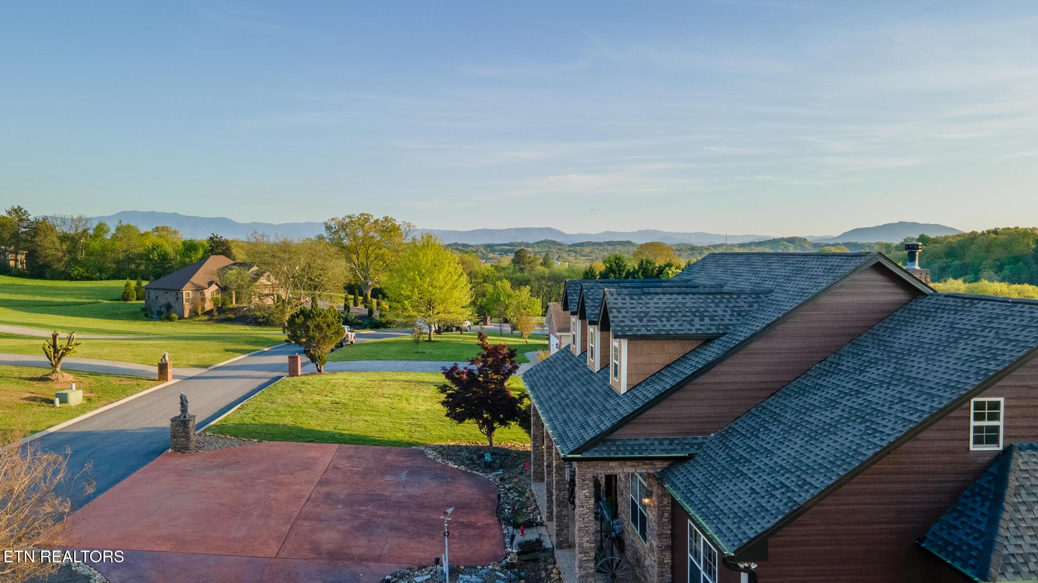 Image 3: _2869 Luther Catlett Cir, Sevierville-2