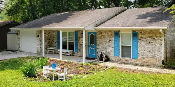 833 Tree Trunk Rd