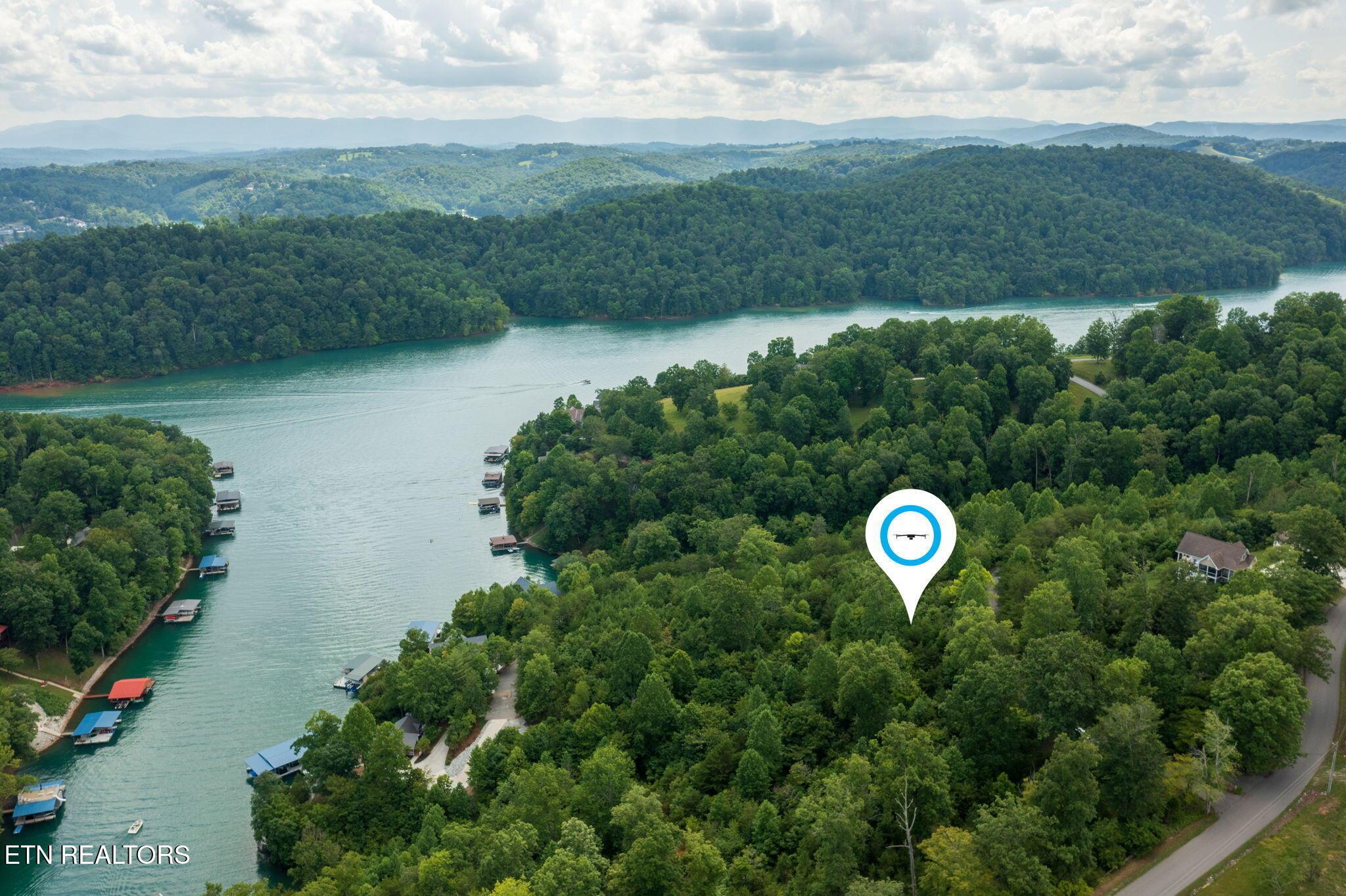 Image 2: homesandvideos aerials-12390m