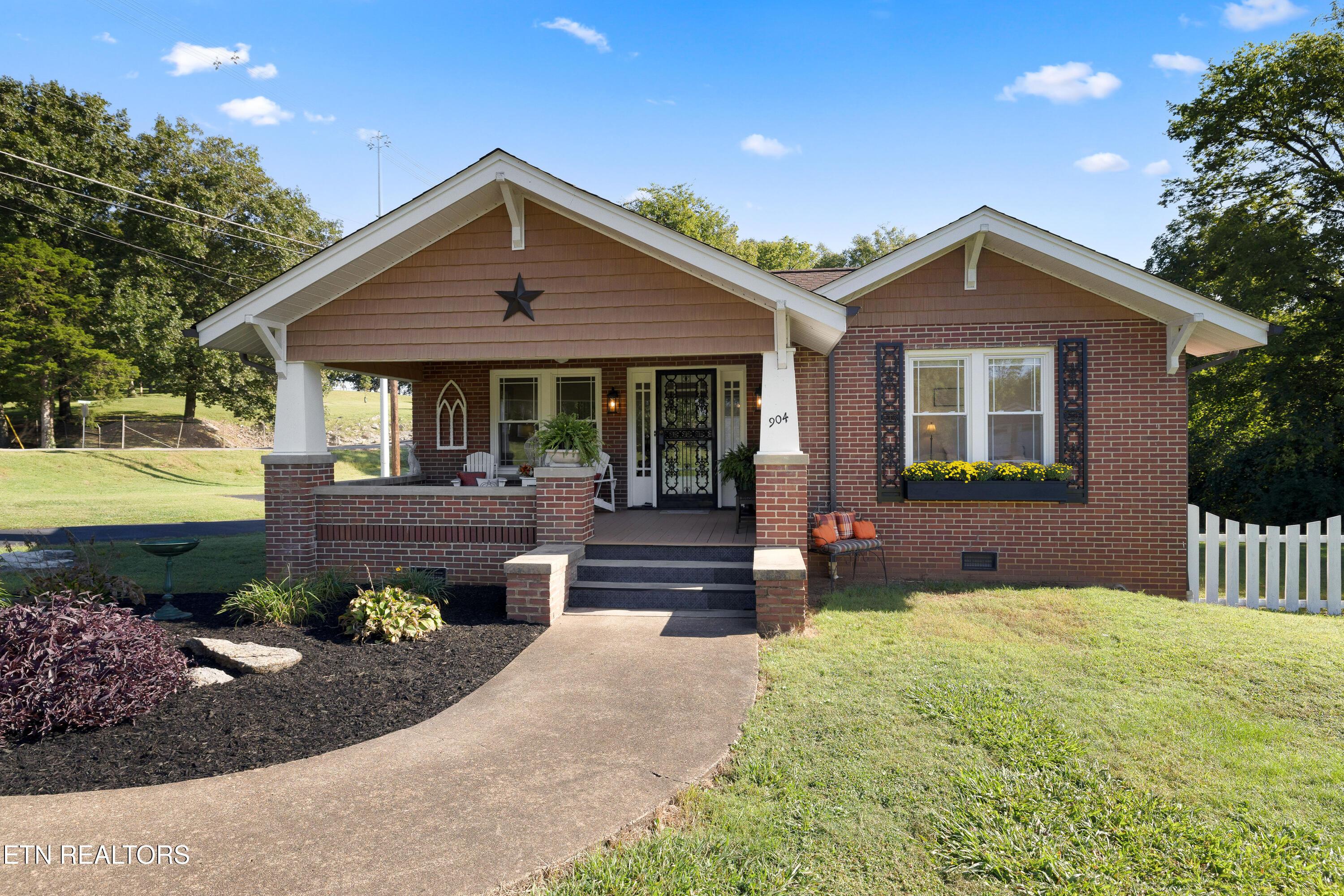 Image 1: Craftsman Beuaty