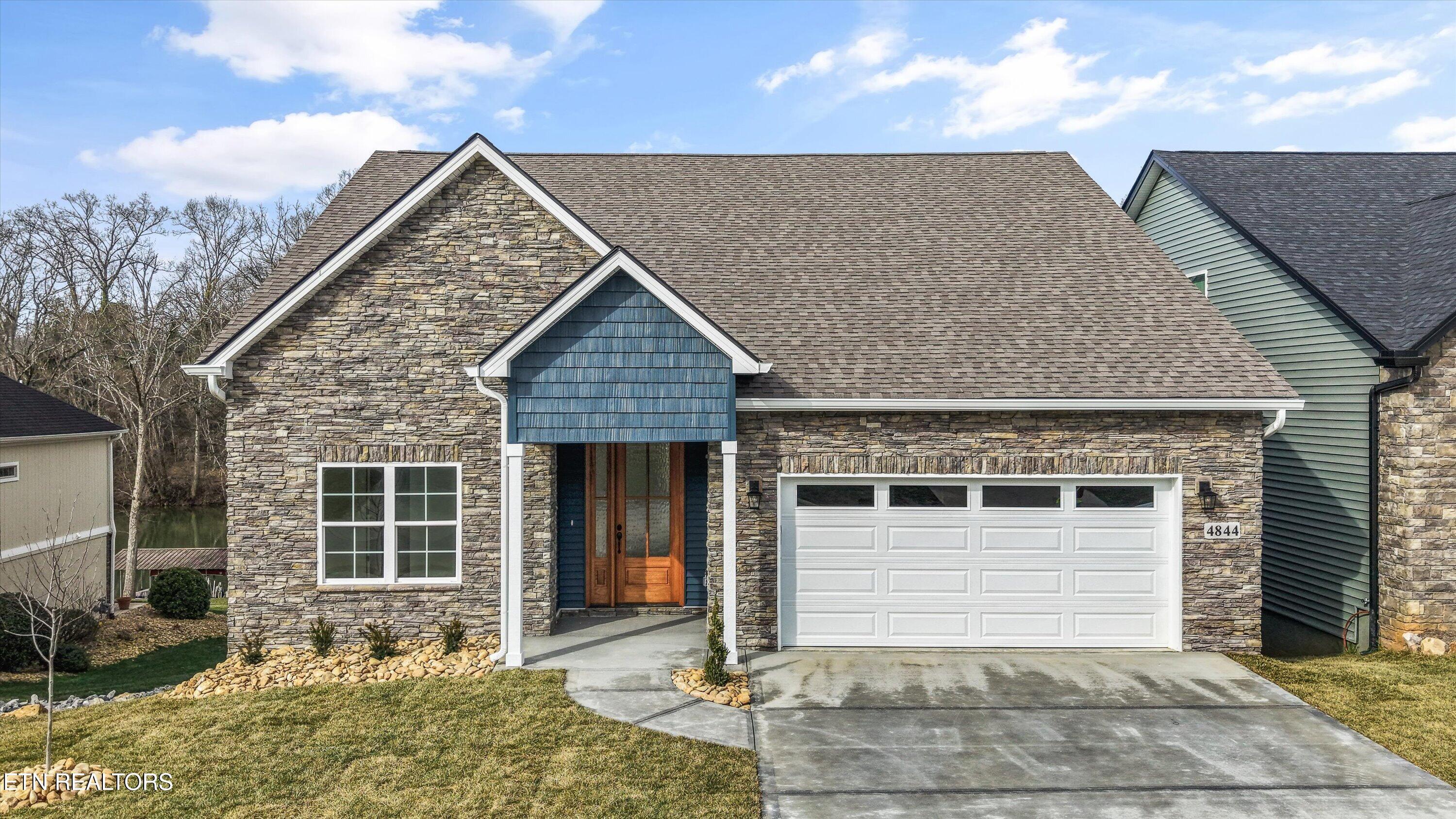 Image 1: 01-4844 Willow Bluff Cir 29