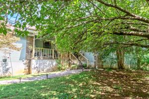 437 Riverbriar Lane