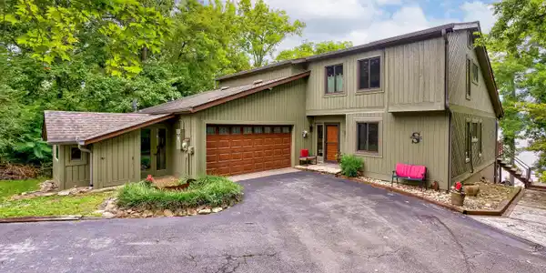 4221 Smoot Lane