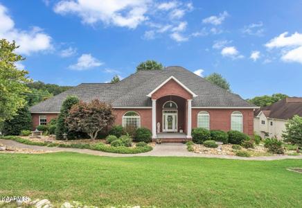 212 Indian Shadows Drive