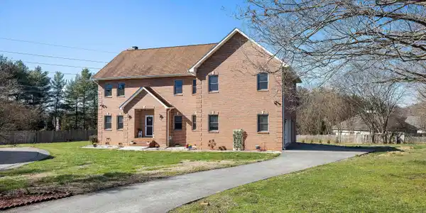 10632 Eagles View Drive
