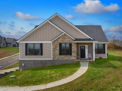 2593 Shoreline