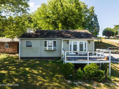 122 Kingston St