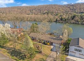 105 Lakeview Hills Lane