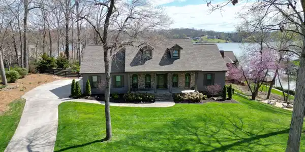 141 Lake Crest Drive