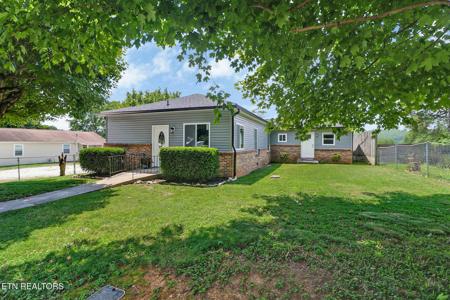 436 Maple St