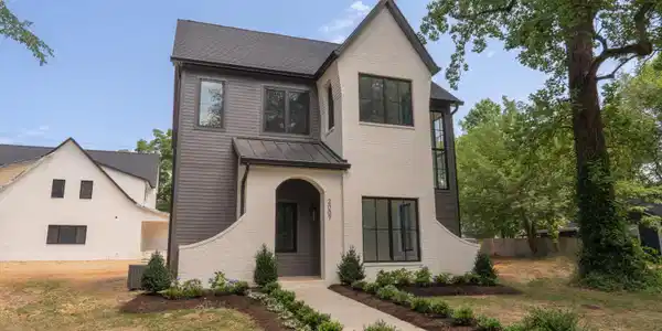 2007 Maplewood Drive