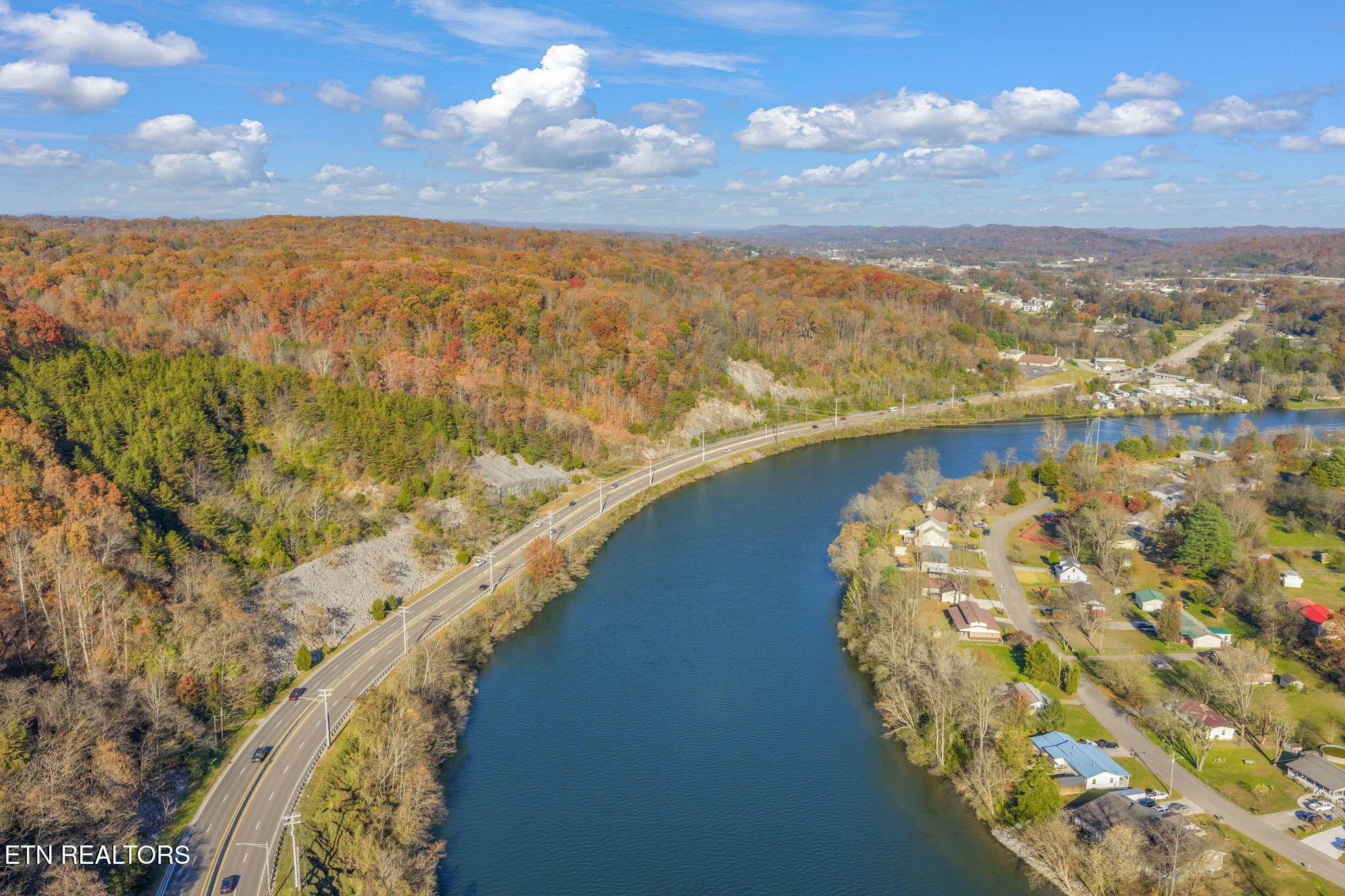 Image 3: 4-web-or-mls-Charles G Seivers Drone JS-