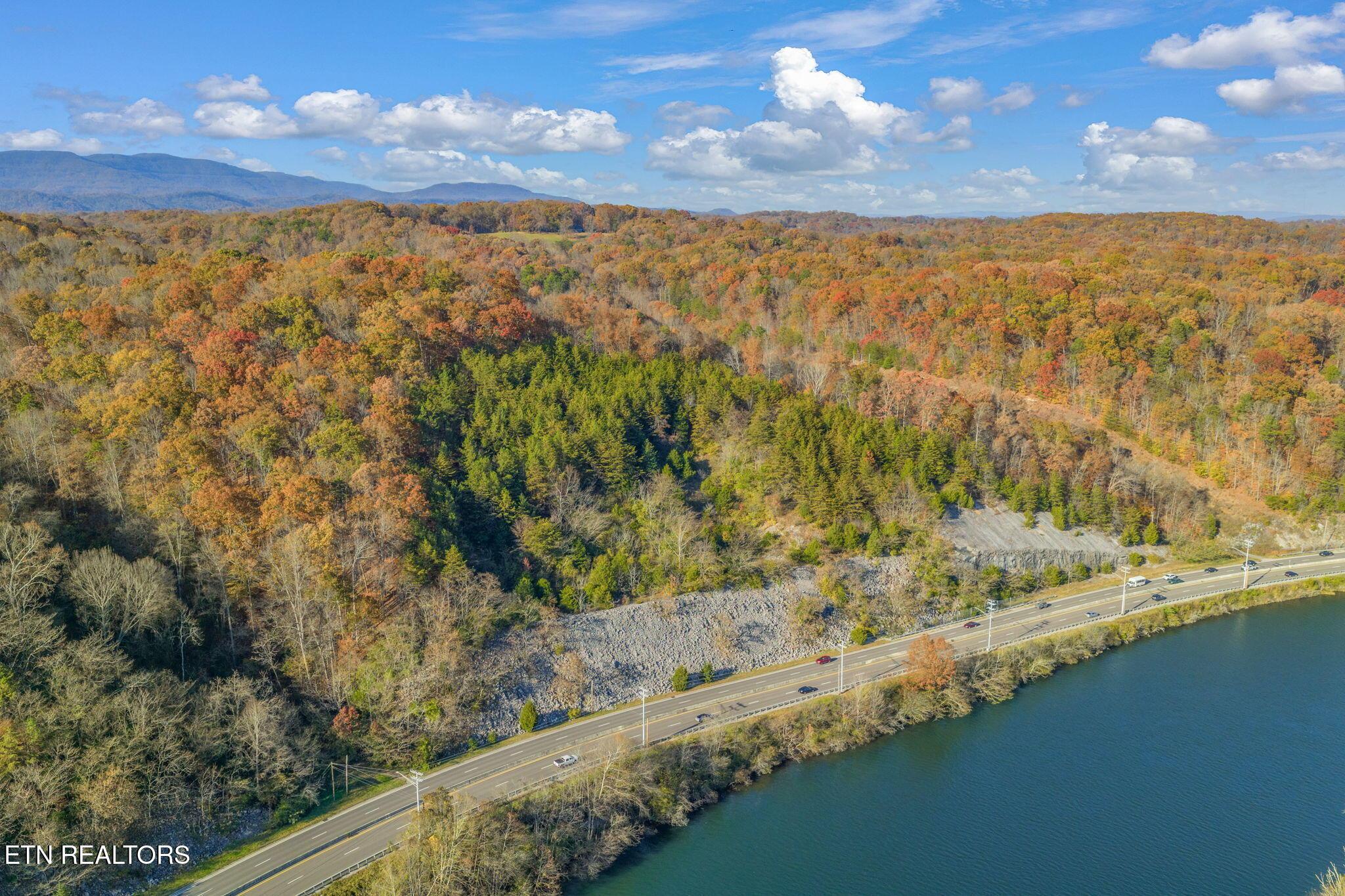 Image 4: 5-web-or-mls-Charles G Seivers Drone JS-