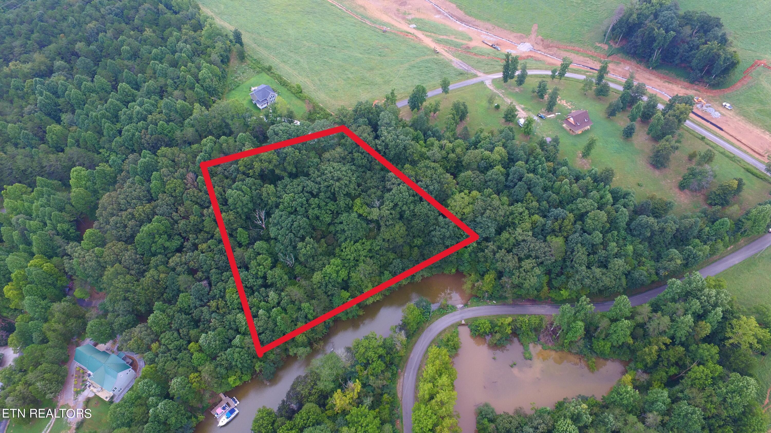 Bat Creek Shores Lane, Vonore, TN lhrmls01783739
