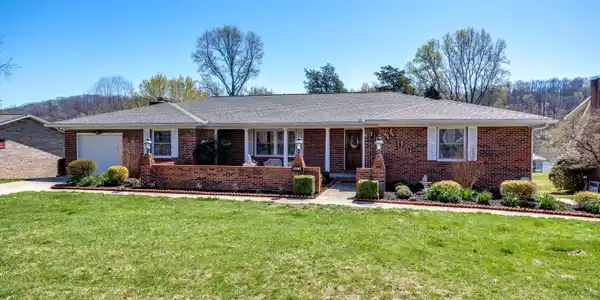945 River Chase Rd