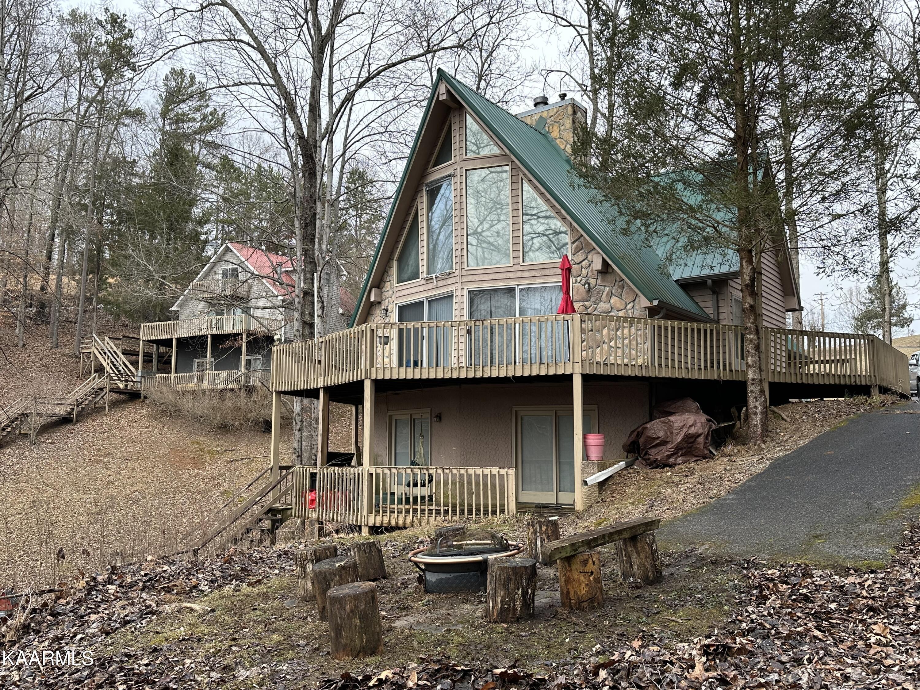 824 Deerfield Way, LaFollette, TN lhrmls01596451