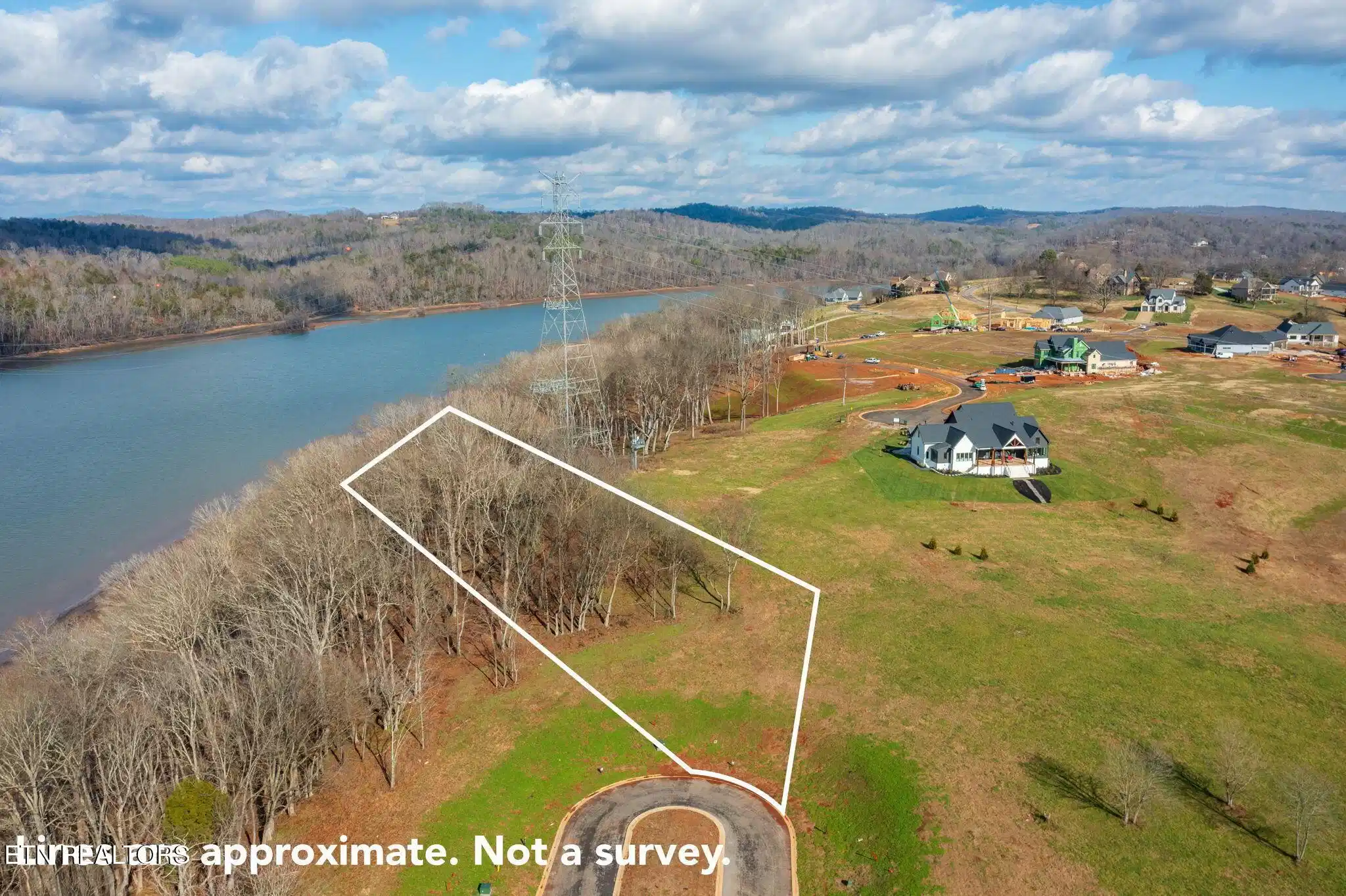 Image 1: homesandvideos aerials-10299 lines